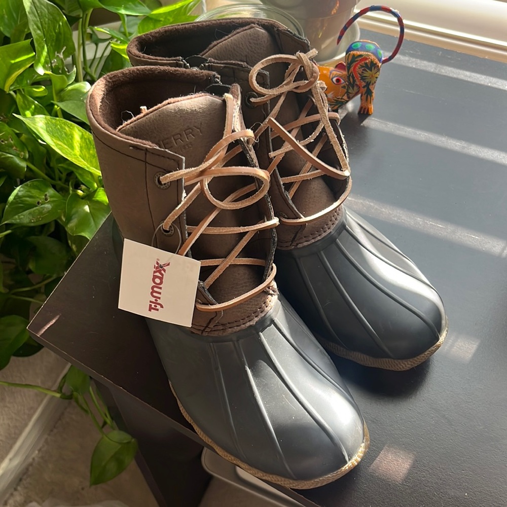 Sperry rain boots